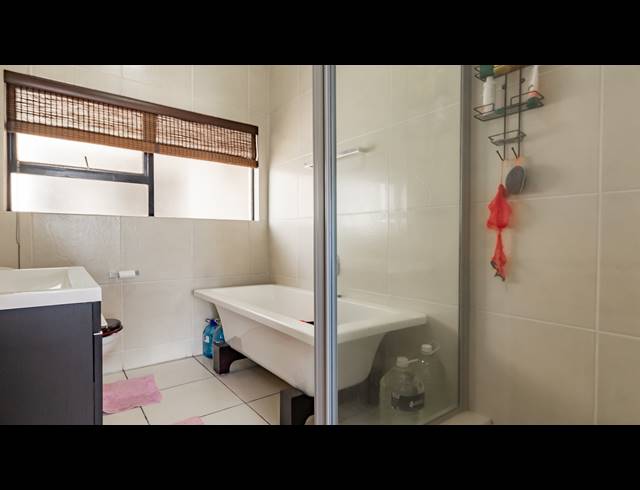 2 BEDROOM SECTIONAL TITLE FOR SALE IN GREENSTONE HILL